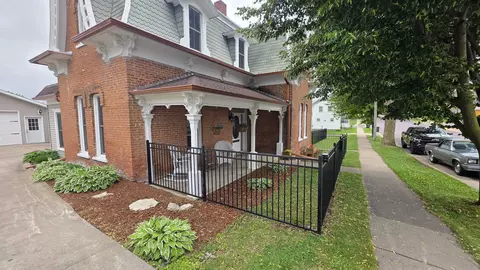 229 N Monroe St, Lancaster, WI 53813