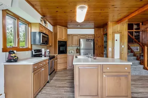 Kitchen - 3004 Riverside Dr, Beloit, WI 53511 photo 4 of 5