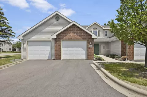933 Park St #101, Oregon, WI 53575