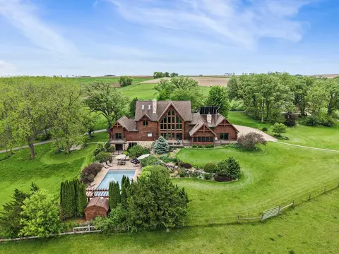 1440 County Hwy Jg Rd, Mount Horeb, WI 53572