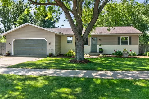 1156 12th St, Baraboo, WI 53913