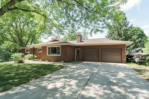 429 Sycamore St, Sauk City, WI 53583