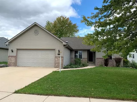 9500 Grayce Dr, Sturtevant, WI 53177