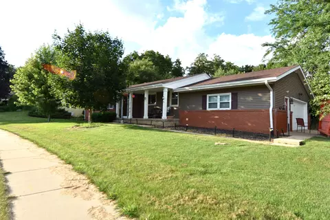 100 Grandview Dr, Sun Prairie, WI 53590