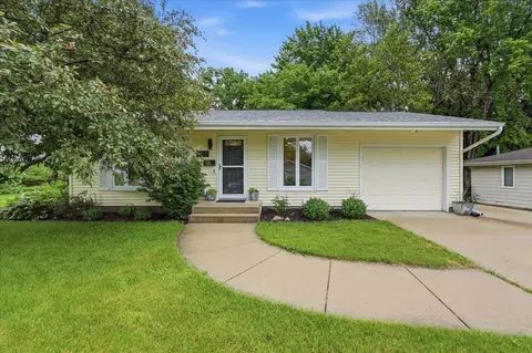 409 Topaz Ln, Madison, WI 53714