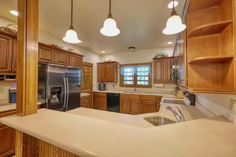 Kitchen - e4930 Rolling Ridge Road, Spring Green, WI 53588 photo 1 of 6