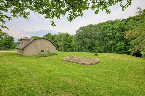 Exterior - e4930 Rolling Ridge Road, Spring Green, WI 53588 photo 8 of 12