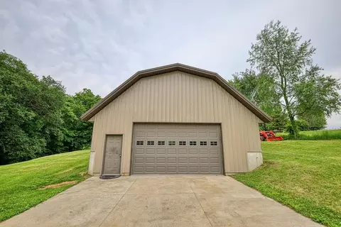 Exterior - e4930 Rolling Ridge Road, Spring Green, WI 53588 photo 5 of 12