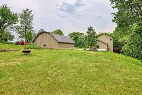 Exterior - e4930 Rolling Ridge Road, Spring Green, WI 53588 photo 7 of 12