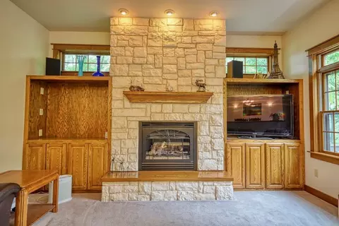 Living - e4930 Rolling Ridge Road, Spring Green, WI 53588 photo 2 of 4