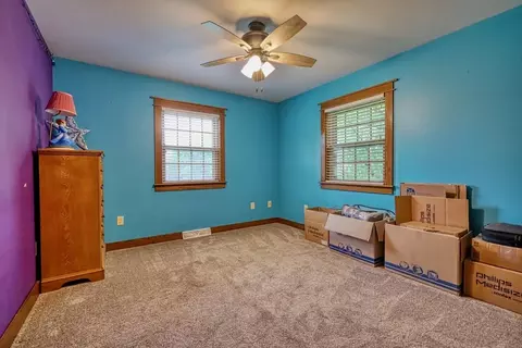 Bedroom - e4930 Rolling Ridge Road, Spring Green, WI 53588 photo 5 of 6