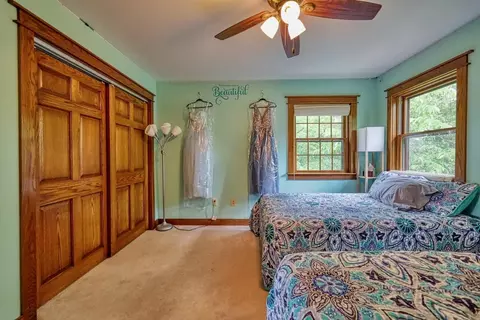Bedroom - e4930 Rolling Ridge Road, Spring Green, WI 53588 photo 4 of 6