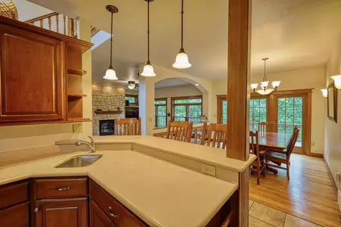 Kitchen - e4930 Rolling Ridge Road, Spring Green, WI 53588 photo 6 of 6