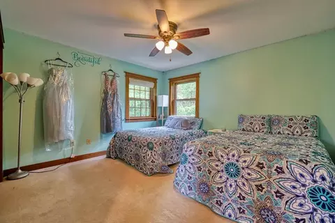 Bedroom - e4930 Rolling Ridge Road, Spring Green, WI 53588 photo 3 of 6