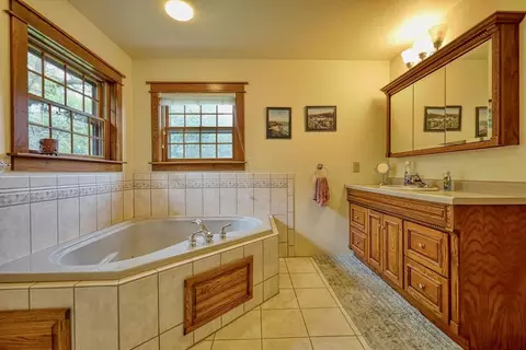 Bath - e4930 Rolling Ridge Road, Spring Green, WI 53588 photo 1 of 8