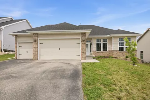 11339 N Crestwood Dr, Edgerton, WI 53534