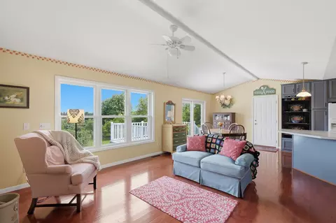 w5364 Windmill Ridge Road, New Glarus, WI 53574 photo 8