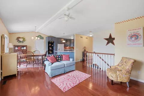 w5364 Windmill Ridge Road, New Glarus, WI 53574 photo 10