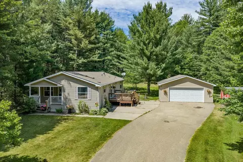 1366 Fur Dr, Wisconsin Dells, WI 53965