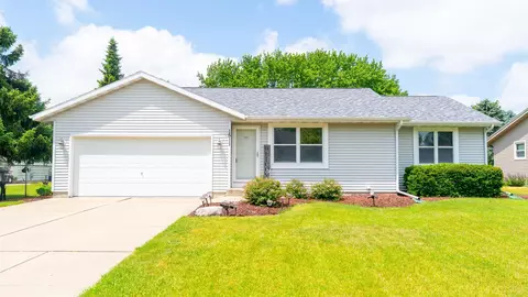 1511 Meadowlark Dr, Janesville, WI 53545