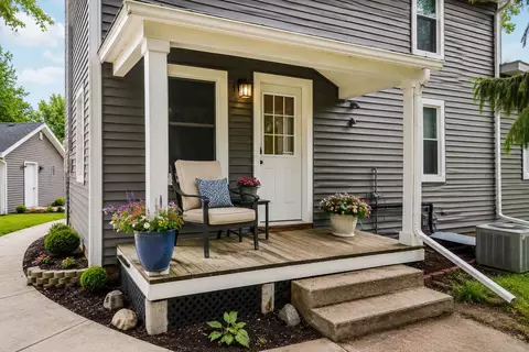 309 Cedar St, Baraboo, WI 53913