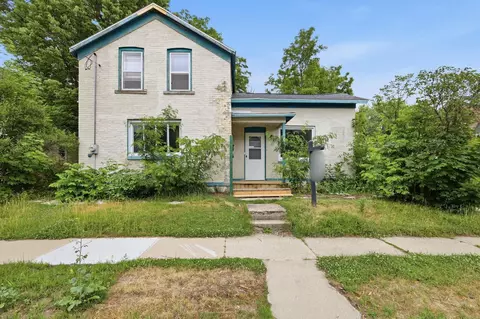 814 Cole St, Watertown, WI 53094