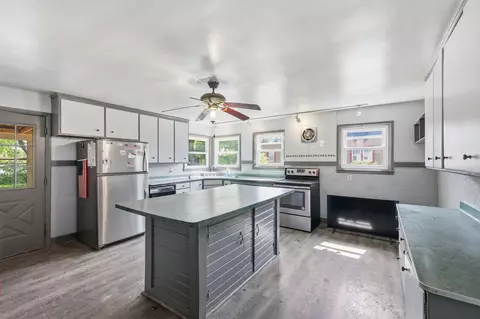 814 Cole St, Watertown, WI 53094