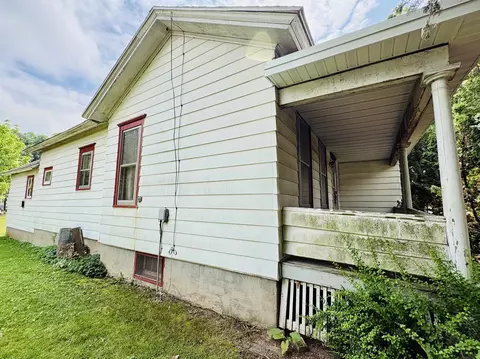 200 N Mechanic St, Albany, WI 53502