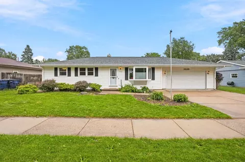 1520 N Pontiac Dr, Janesville, WI 53545