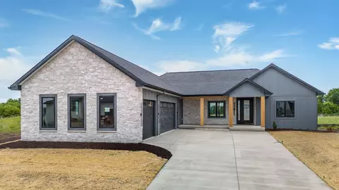 635 Rustic Rise Way, Verona, WI 53593