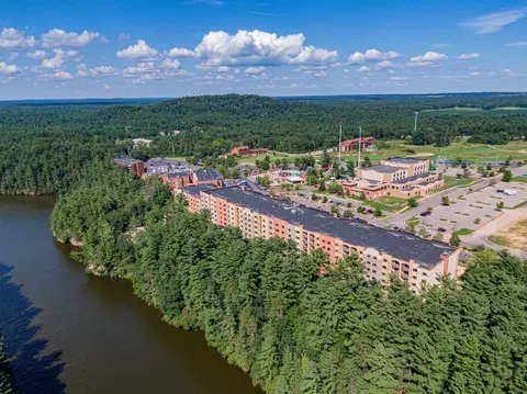 2411 River Rd #2210, Wisconsin Dells, WI 53965
