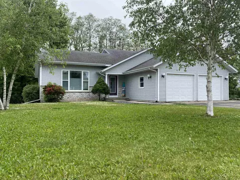 102 Dexter Dr, Cambria, WI 53923