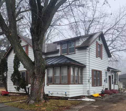 415 West Ave, Mauston, WI 53948