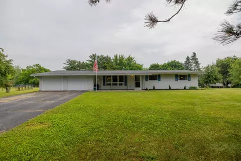 n6304 Hillcrest Road, Pardeeville, WI 53954