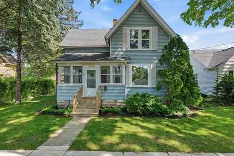 1008 Giles St, Stoughton, WI 53589