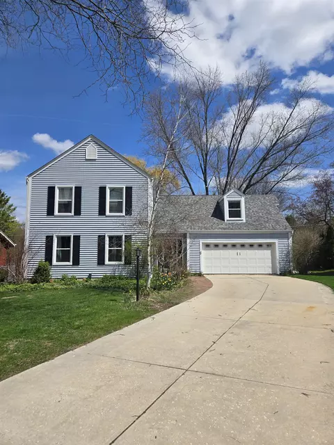 3616 W Brittany Ct, Mequon, WI 53092