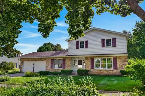 5 Parklawn Pl, Madison, WI 53705