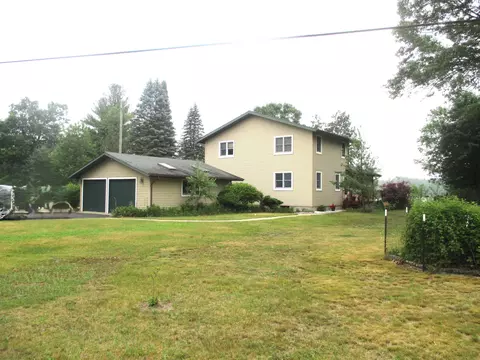 272 Carriage Rd, Montello, WI 53949