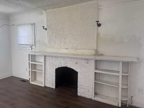 Living - 1402 Henry Ave, Beloit, WI 53511 photo 2 of 3