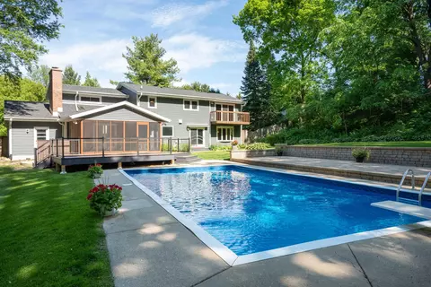 6420 Brandywood Trl, Sun Prairie, WI 53590