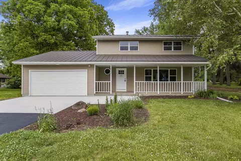 2542 Brown Deer Rd, Stoughton, WI 53589