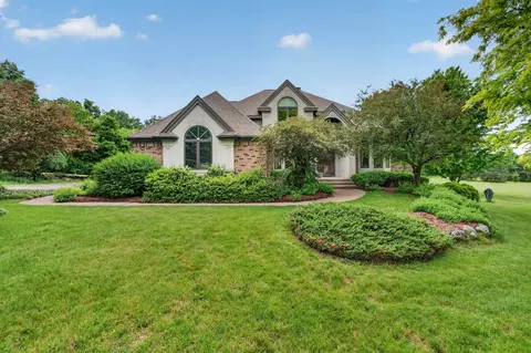 6359 Brandywood Trl, Sun Prairie, WI 53590