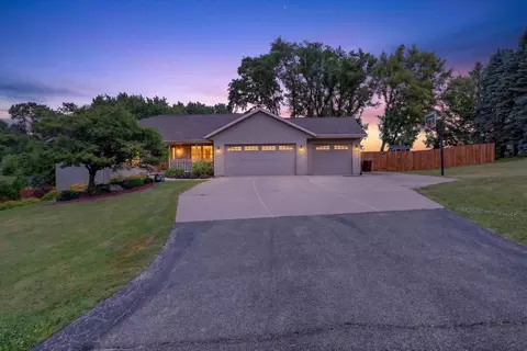 2309 E Pine Tree Ct, Milton, WI 53563