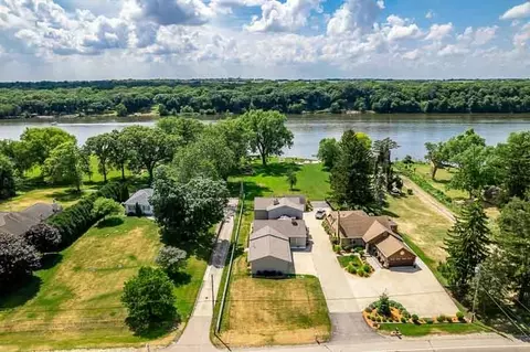 2230 S Riverside Dr, Beloit, WI 53511