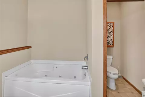 Bath - 100 E Gonstead Rd, Mount Horeb, WI 53572 photo 3 of 7