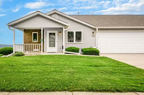 1352 15th St, Baraboo, WI 53913