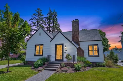 724 Yuba St, Janesville, WI 53545