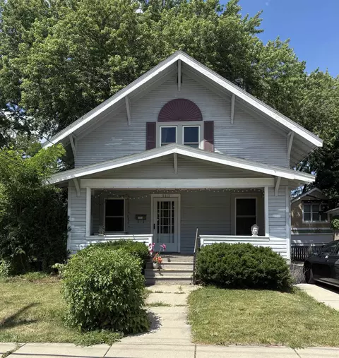 1113 Ruger Ave, Janesville, WI 53545