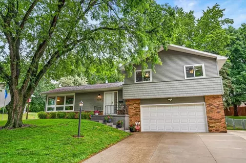 5318 Kingsbridge Rd, Madison, WI 53714