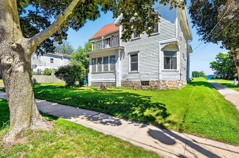524 E Jefferson St, Stoughton, WI 53589